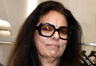 Francoise Bettencourt Meyers, the world's wealthiest woman, is the chairwoman of which company?