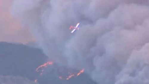 Lives and homes are under threat in the Adelaide Hills region as emergency level bushfires rages out-of-control.