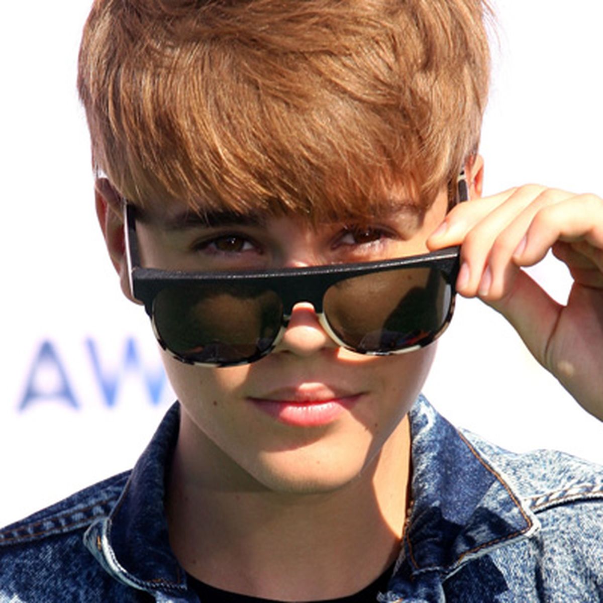 Justin Bieber is obsessed with the Playboy mansion - 9Celebrity