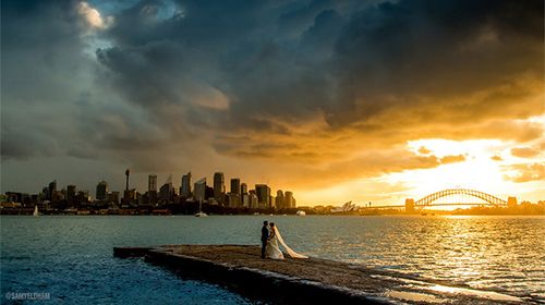 Photographer finds newlyweds he accidentally snapped in breathtaking pic 