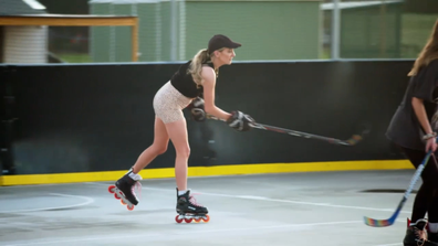 MAFS' Lyndall playing hockey