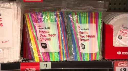 Woolworths stores will ban the sale of plastic straws at 800 of its stores.  Picture: 9News