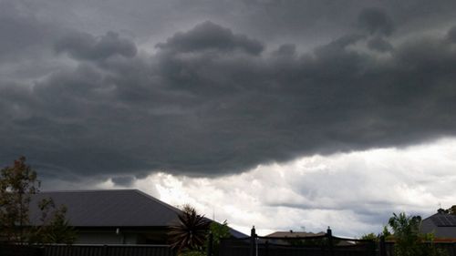 Severe thunderstorm warning issued for NSW Mid North Coast, Hunter and surrounds