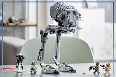 9PR: Lego Star Wars Hoth at-ST Building Kit