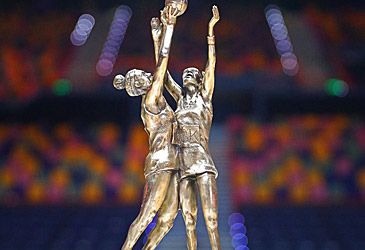Super Netball trophy (Getty)