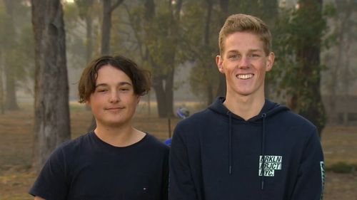 Jack Donnelly and Nick Heath, both 19, were riding their motorbikes when they spotted the roo. (9NEWS)
