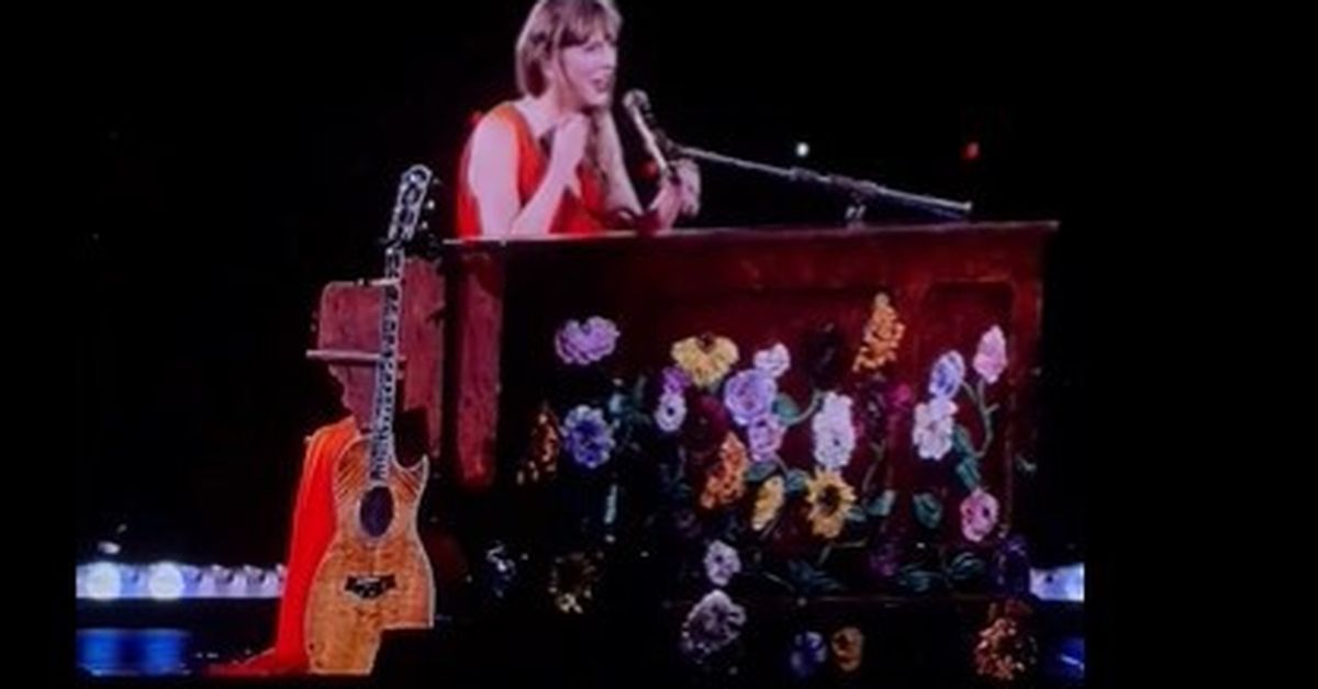 WATCH: Taylor Swift swallows a bug mid-song on Eras tour