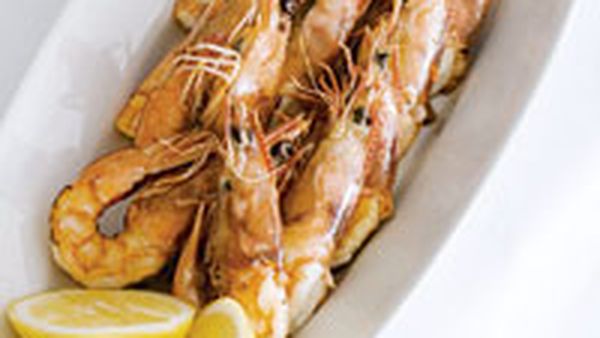 Grilled king prawns with parsley salsa and aioli