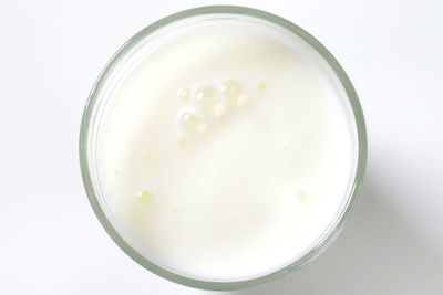 Cow&rsquo;s milk: 50-100mcg
of iodine per 250ml glass