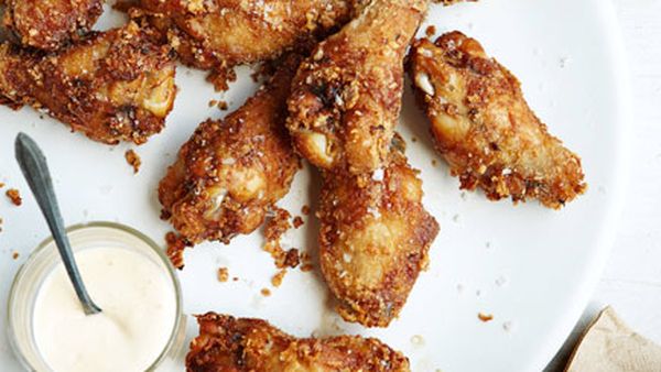 Fried chicken wings with coleslaw milk