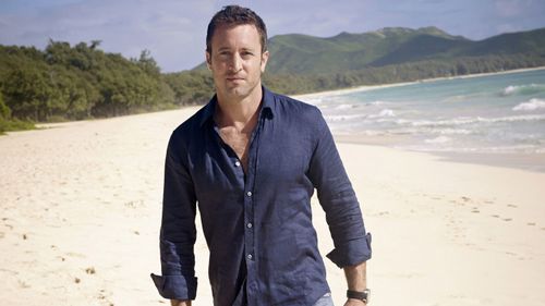 Online scammers have been targeting fans of Australian actor Alex O'Loughlin.