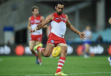 How many goals did Adam Goodes score in his 372-game AFL career?