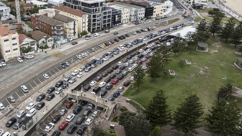 A line of cars waiting for COVID-19 testing in Bondi, Sydney.