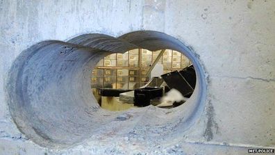 <p _tmplitem="1">Scotland Yard is investigating how thieves managed to drill a hole into a London safe undetected over the Easter weekend before getting away in a heist that netted them $116 million. </p><p _tmplitem="1">
Police were alerted to an alarm at the Hatton Garden Safe Deposit Ltd a little after midnight local time on April 3 but it was given a low grade of response and was never investigated. </p><p _tmplitem="1">
</p>