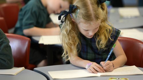 School maths classes are failing students, according to a recent study. (AAP)