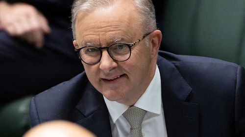 Anthony Albanese a terminé l'année parlementaire avec l'adoption du projet de loi sur les relations industrielles.