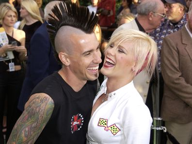 pink and carey hart pink denies break up reports 
