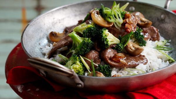 Braised lamb with broccoli