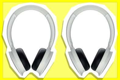 9PR: Yamaha YH-E500A Bluetooth Headphones, White