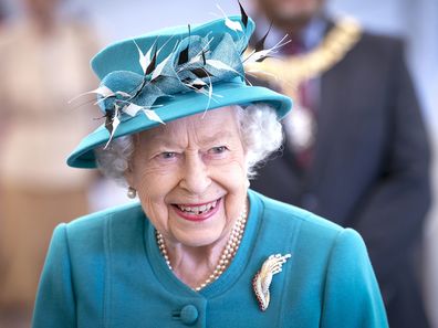 Queen Elizabeth brooches