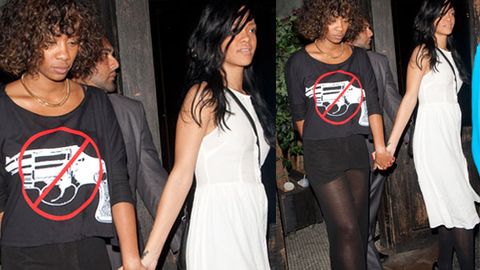 Rihanna Announces She S Dating Again Then Gets Snapped With A Girl 9celebrity