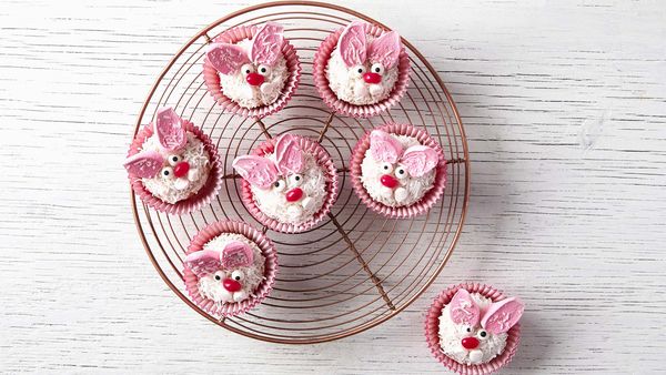 Tiffiny Hall's crazy Easter Bunny cupcakes