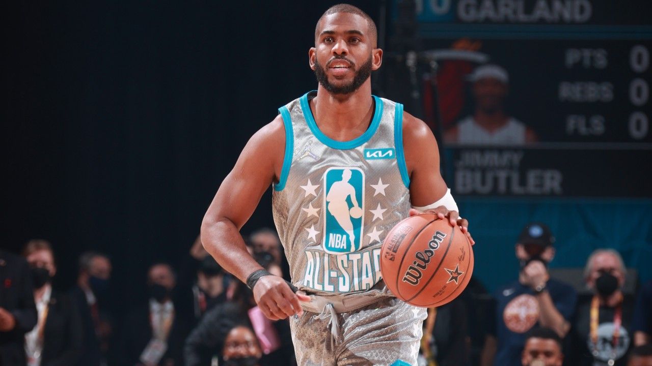 Chris Paul makes dumbfounding All Stars appearance after copping bad news on hand injury