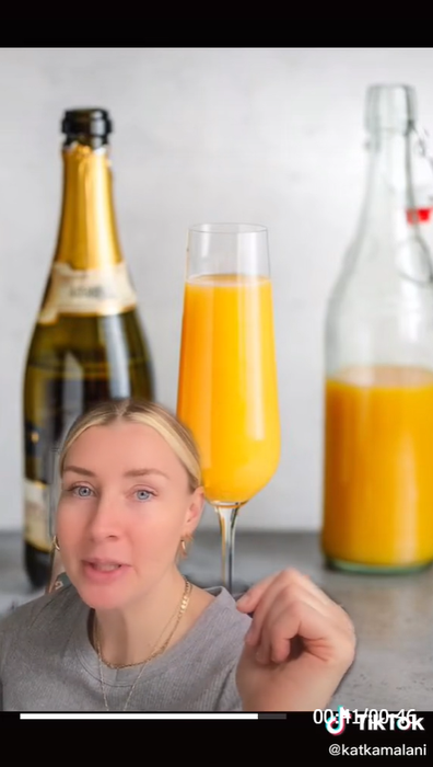 Flight attendant explains what a mimosa drink order says about you.