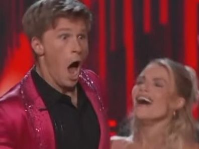 ROBERT IRWIN WINS DANCING WITH THE STARS 
