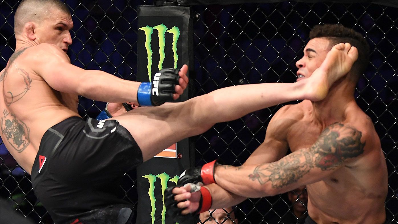 Don Madge unleashes lethal head kick to upset Te Edwards at UFC Montacon