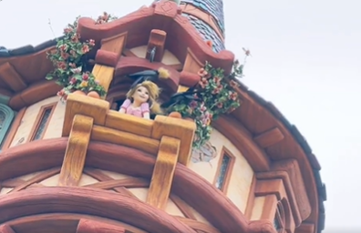 Rapunzel animatronic Disneysea Tokyo crows