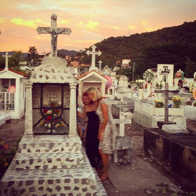 Shelly Horton cemetery in Mexico Dia de los muertos day of the dead halloween