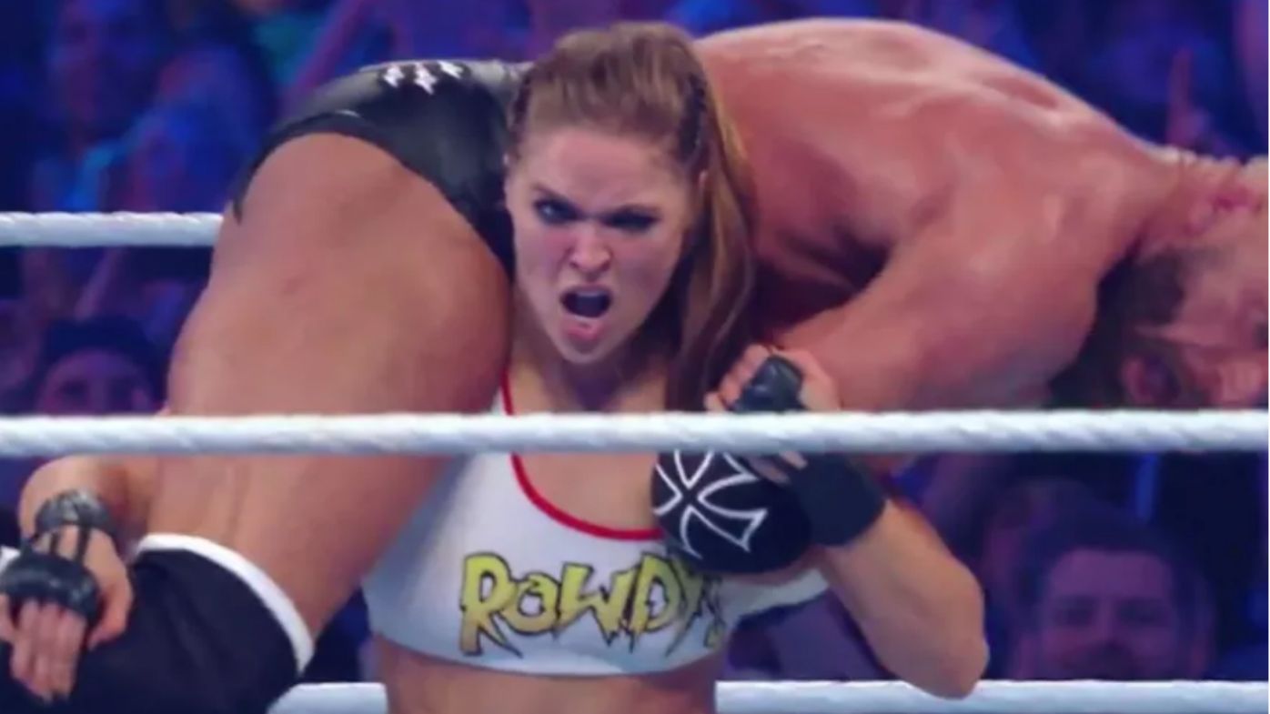 Ronda Rousey stuns with debut performance at Wrestlemania 34