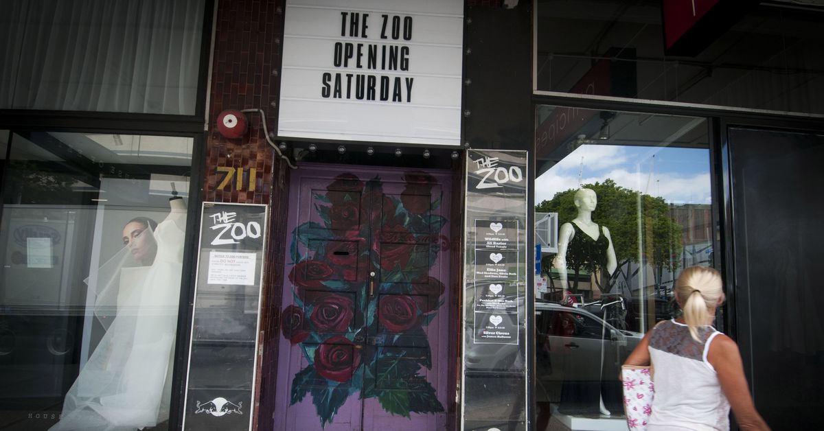 ‘Last drinks’: Cost-of-living pressures push Brisbane music venue to close after 32 years