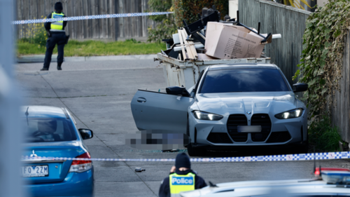 A man believed to have links to the death of a notorious underworld figure has been shot dead in a targeted daylight attack ﻿in Melbourne's north.