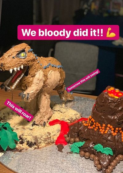 The Dinosaur cake (2019)