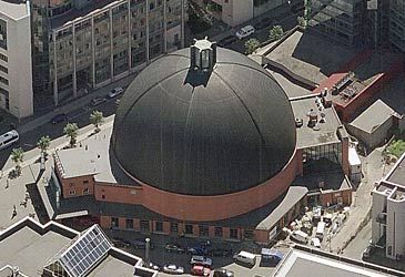 When was Europe's largest cinema, Oslo's Colosseum Kino, built?