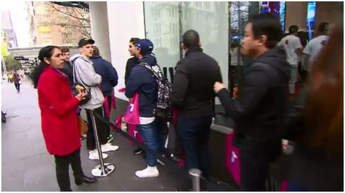 Some iPhone fans were left empty handed. (9NEWS)