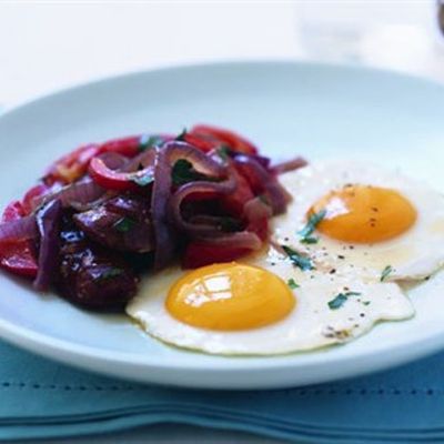Spanish-style bacon and eggs