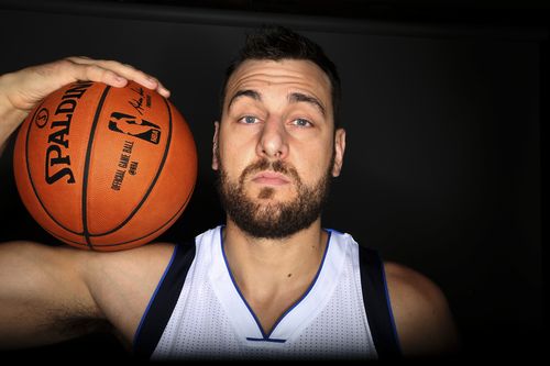 Andrew Bogut tweeted that he is still training and will be ready to sign for the 2018/19 season. (AAP)