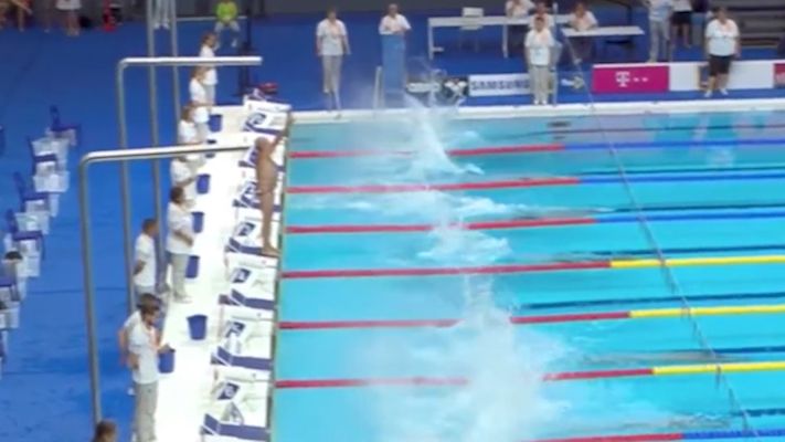Swimmer stops for minute silence to honour Barcelona attack victims after FINA officials deny tribute request