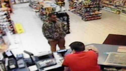 US robber returns cash, hands himself in after holding up petrol station
