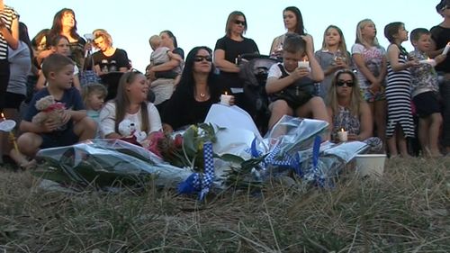Hundreds gathered to pay tribute to the primary schoolgirl. (9NEWS)