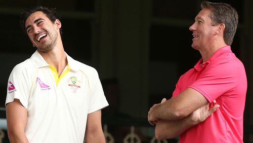 Starc chats with Glenn McGrath. (AAP)