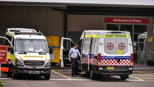 NSW workers across the ambulance, allied health, admin, catering, wards, cleaning and security areas will ask for a pay rise of more than 2.5 per cent. 