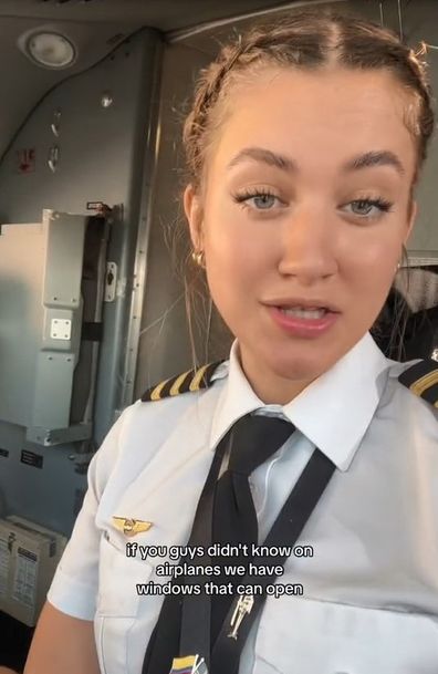 Pilot reveals secret window on plane in the cockpit