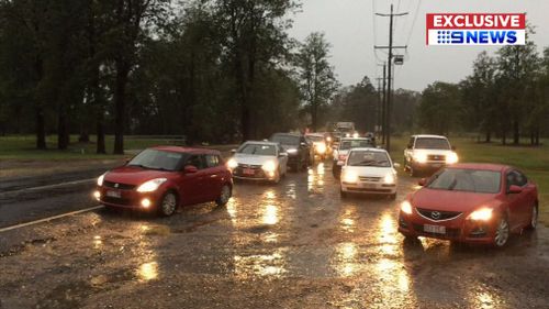 A powerful thunderstorm has torn through parts of South East Queensland. 