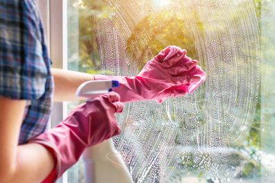Cleaning tips: Expert reveals the big glass cleaning mistake we're making  leaving streaks on surfaces - 9Honey