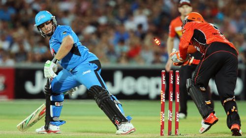 Perth Scorchers down Adelaide Strikers in Big Bash League