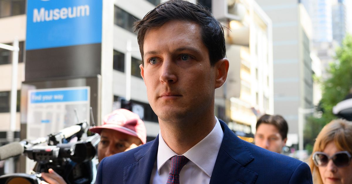 Ex-MP 'posed as 17-year-old' to meet 13-year-old boy, court hears